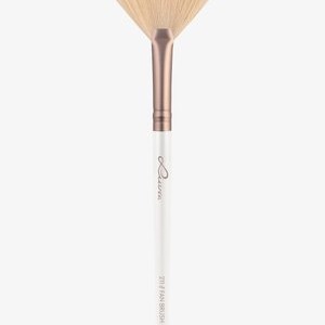 211 // FAN BRUSH - ELEGANCE - Eye makeup tool - coffee - pearl 211 // FAN BRUSH - ELEGANCE - Eye makeup tool - coffee - pearl