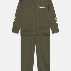 Tracksuit - dusty olive Tracksuit - dusty olive