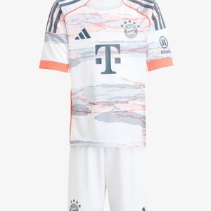 FC BAYERN 2025/2026 AWAY KIDS SET - Other accessories - white FC BAYERN 2025/2026 AWAY KIDS SET - Other accessories - white