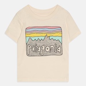 BABY FITZ ROY SKIES UNISEX - Print T-shirt - beige BABY FITZ ROY SKIES UNISEX - Print T-shirt - beige
