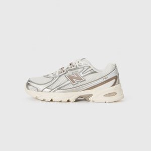 740 UNISEX - Trainers - silver-coloured 740 UNISEX - Trainers - silver-coloured