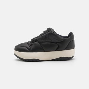 Trainers - nero Trainers - nero