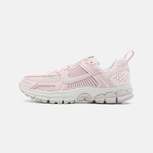 VOMERO 5 UNISEX - Trainers - pearl pink/vast grey/bleached lilac/summit white VOMERO 5 UNISEX - Trainers - pearl pink/vast grey/bleached lilac/summit white