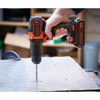 Электрическая отвертка Black & Decker BDCHD18C2TA-QW 18V