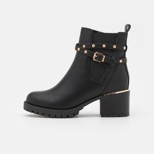 Classic ankle boots - black