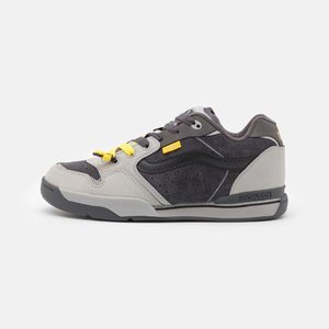 ROWLEY XLT UNISEX - Skate shoes - asphalt
