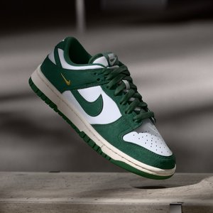 DUNK LOW - Trainers - summit white/gorge green/sail/metallic gold-coloured DUNK LOW - Trainers - summit white/gorge green/sail/metallic gold-coloured