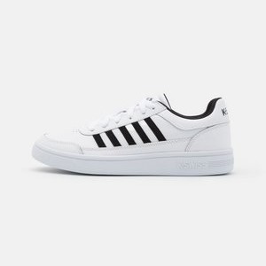 COURT CHASSEUR - Trainers - white/black COURT CHASSEUR - Trainers - white/black