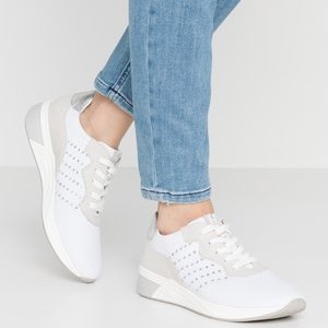 Trainers - white Trainers - white