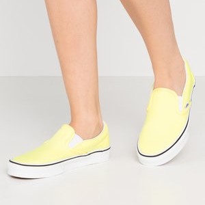 UA CLASSIC SLIP-ON - Slip-ons - lemon tonic/true white UA CLASSIC SLIP-ON - Slip-ons - lemon tonic/true white