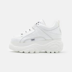 Trainers - white Trainers - white