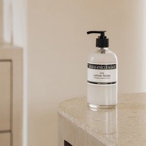 HAND LOTION LEMON NOTES - Hand cream - n/a HAND LOTION LEMON NOTES - Hand cream - n/a