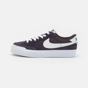 ZOOM POGO PLUS UNISEX - Trainers - cave purple/white ZOOM POGO PLUS UNISEX - Trainers - cave purple/white