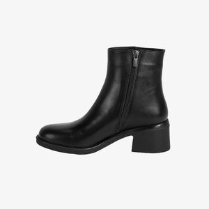 Classic ankle boots - black