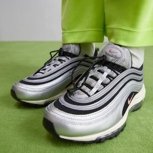 WMNS NIKE AIR MAX 97 - Trainers - black/desert berry/metallic silver/light orewood brown/wolf grey WMNS NIKE AIR MAX 97 - Trainers - black/desert berry/metallic silver/light orewood brown/wolf grey