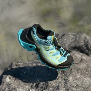 X ULTRA GTX UNISEX - Hiking shoes - blue curacao/turbulence/yellow iris X ULTRA GTX UNISEX - Hiking shoes - blue curacao/turbulence/yellow iris