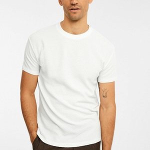 STRUKTURMÖNSTER - Basic T-shirt - Off-white STRUKTURMÖNSTER - Basic T-shirt - Off-white