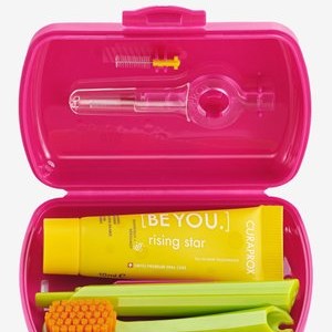 TRAVEL SET - Bath and body set - red TRAVEL SET - Bath and body set - red