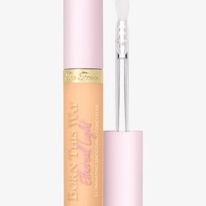 BORN THIS WAY ETHEREAL LIGHT CONCEALER - Concealer - butter croissant BORN THIS WAY ETHEREAL LIGHT CONCEALER - Concealer - butter croissant