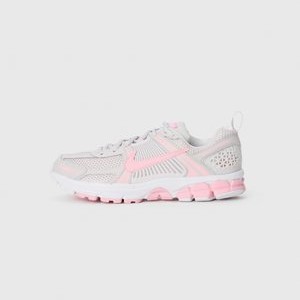 VOMERO 5 UNISEX - Trainers - vast grey/med soft pink/white VOMERO 5 UNISEX - Trainers - vast grey/med soft pink/white