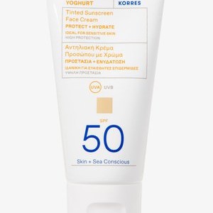 YOGHURT TINTED SUNSCREEN FACE CREAM SPF50 - Tinted moisturiser YOGHURT TINTED SUNSCREEN FACE CREAM SPF50 - Tinted moisturiser