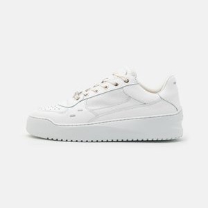 AVENUE CRUMBS UNISEX - Trainers - white AVENUE CRUMBS UNISEX - Trainers - white