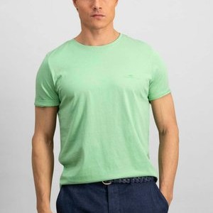Basic T-shirt - turf green Basic T-shirt - turf green